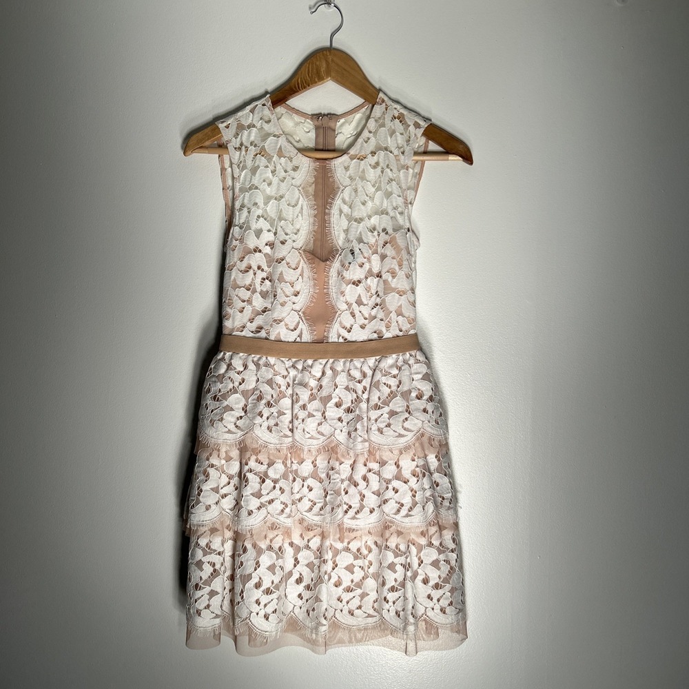Sophea Women's Dress Size Talla-0 Off White Lace Measurements In Pics